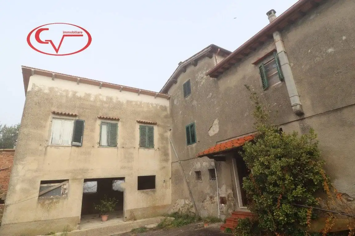 Rustico - Casale in vendita a Montevarchi