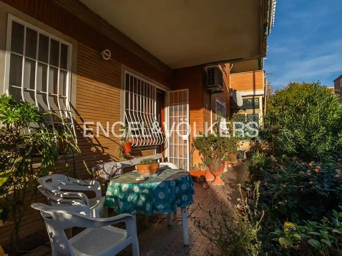 Quadrilocale buono stato, piano terra, Gemelli - Pineta Sacchetti, Roma - foto 3