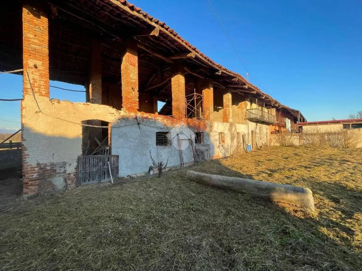 Rustico - Casale in vendita a San Giorgio Canavese