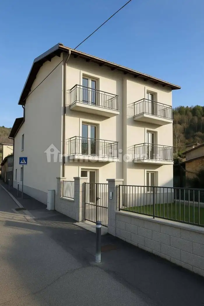 Terratetto unifamiliare viale Europa 15, Centro, Clusone - foto 2