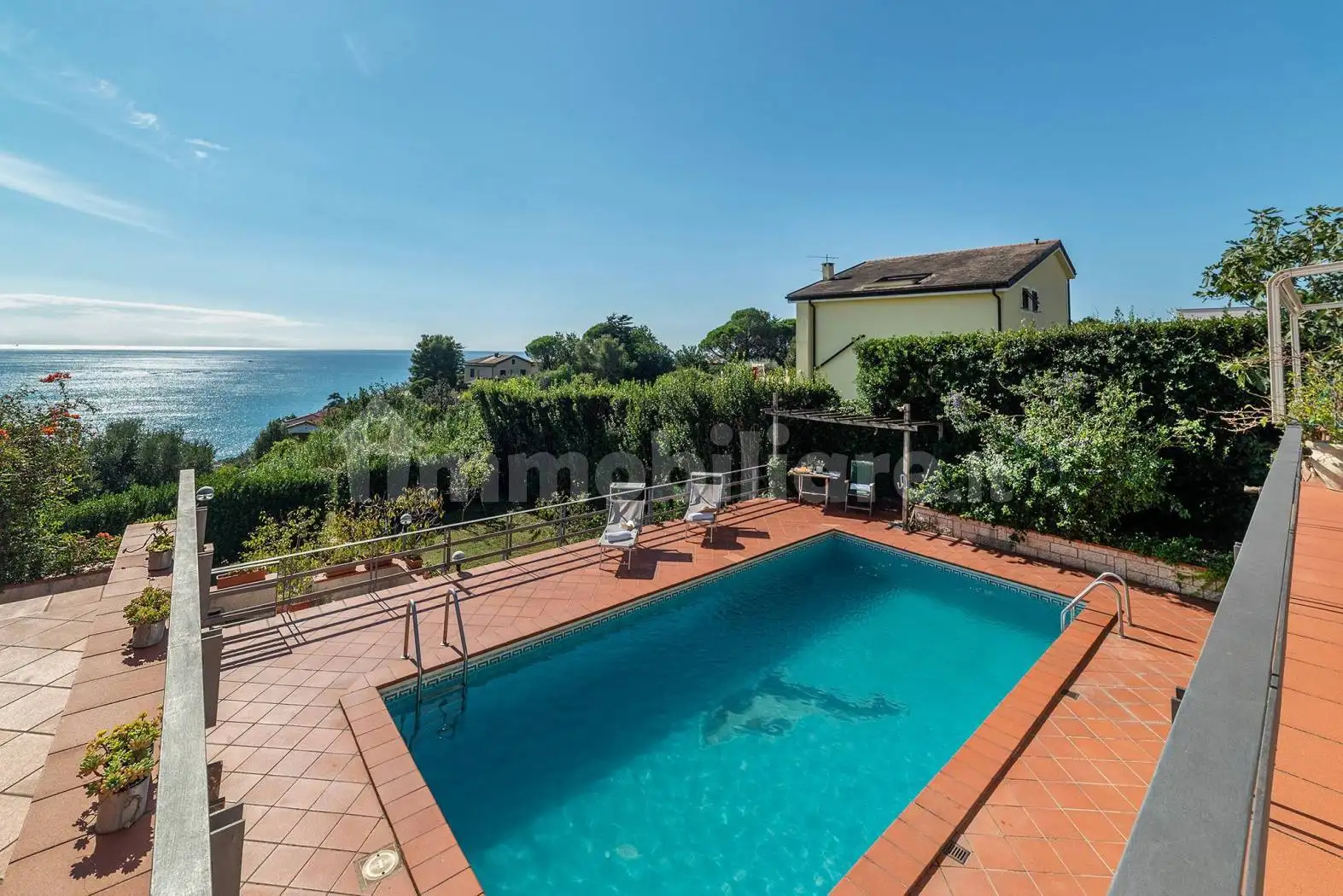 Villa in vendita a Varazze