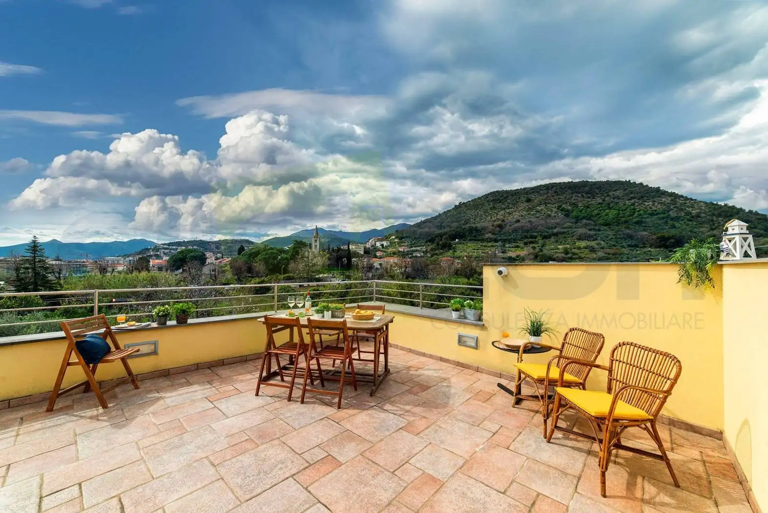 Appartamento in vendita a Borgio Verezzi