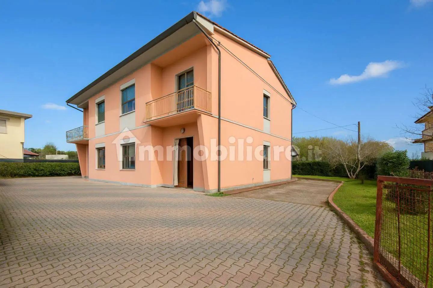 Casa indipendente in vendita a Bientina