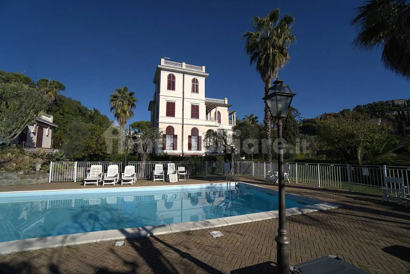 Appartamento in vendita a Bordighera