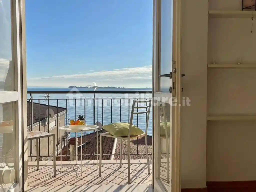 Appartamento in vendita a Gardone Riviera
