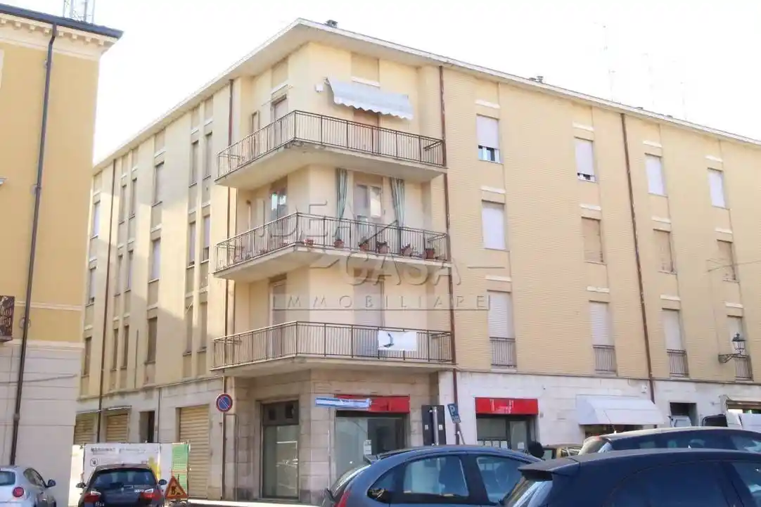 Appartamento in affitto a Mirandola