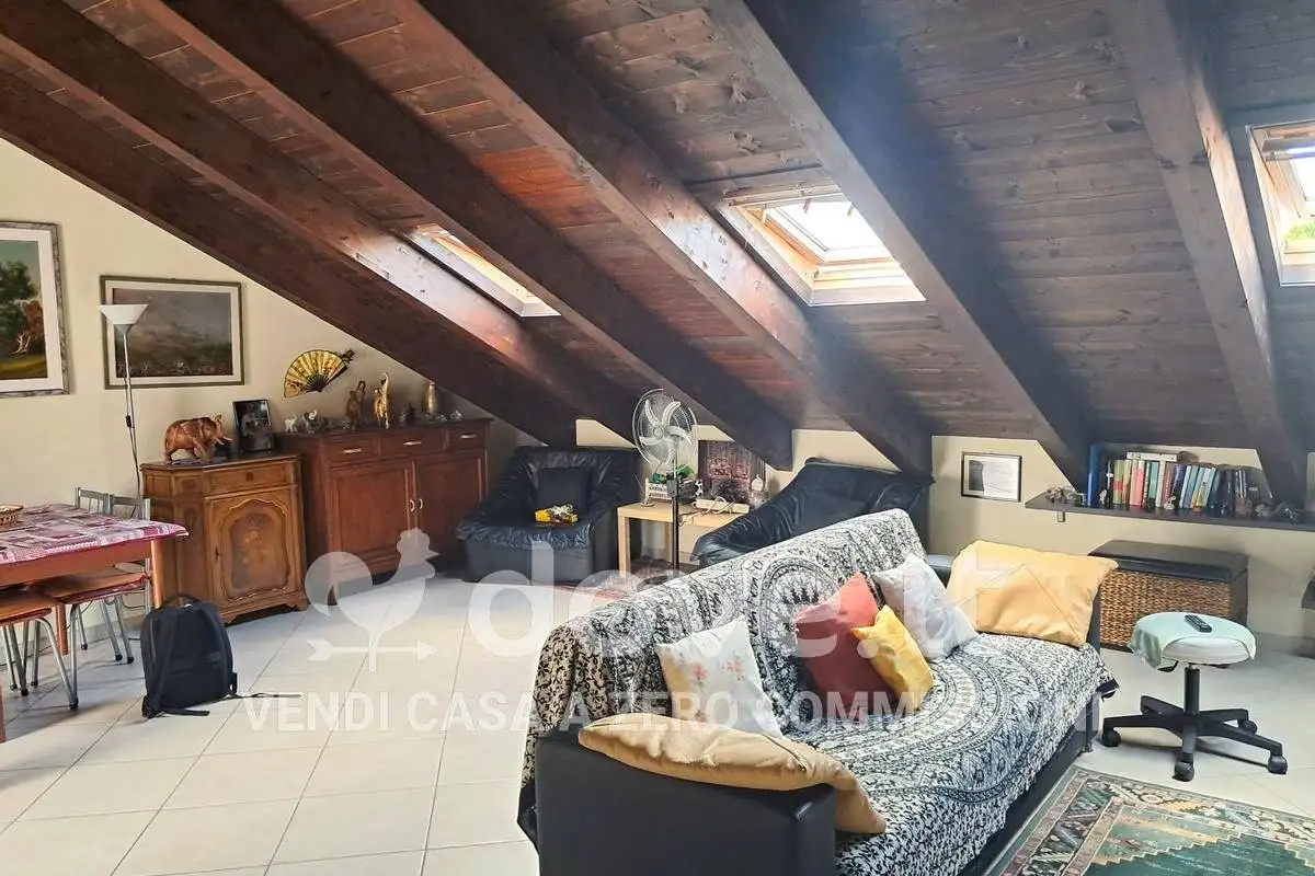 Bilocale via Balbiano 14, Semicentro, Chieri - foto 4