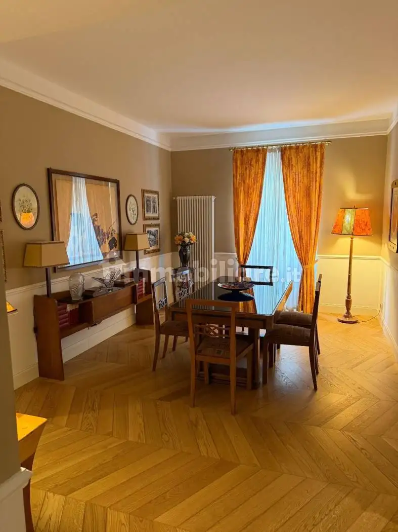 Appartamento piazza Vittorio Veneto 3, Centro, Sarzana - foto 2