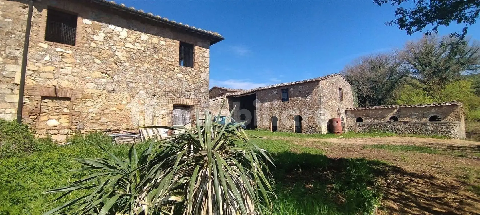 Rustico - Casale in vendita a Sovicille