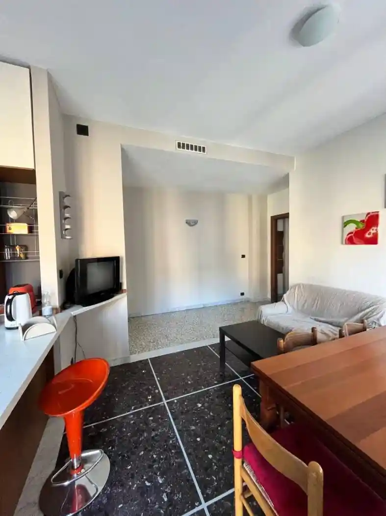 Appartamento buono stato, secondo piano, Centro, Erba - foto 5