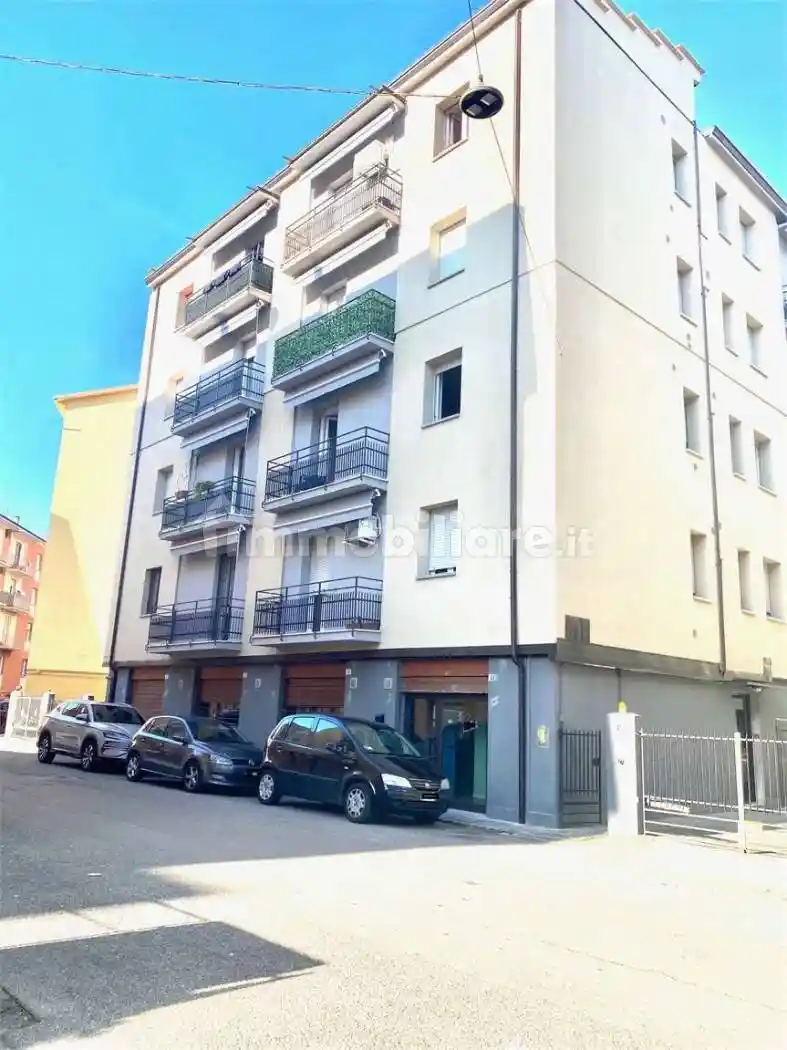 Trilocale ottimo stato, secondo piano, San Faustino, Modena - foto 3