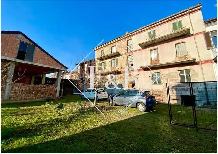 Rustico - Casale in vendita a Castelnuovo Belbo