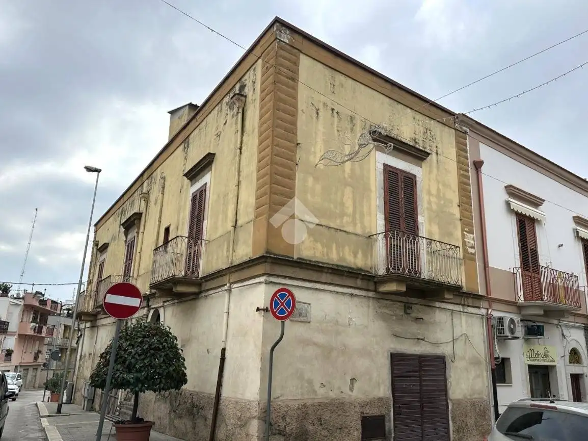 Terratetto unifamiliare via Piave 88, Centro, Canosa di Puglia - foto 2