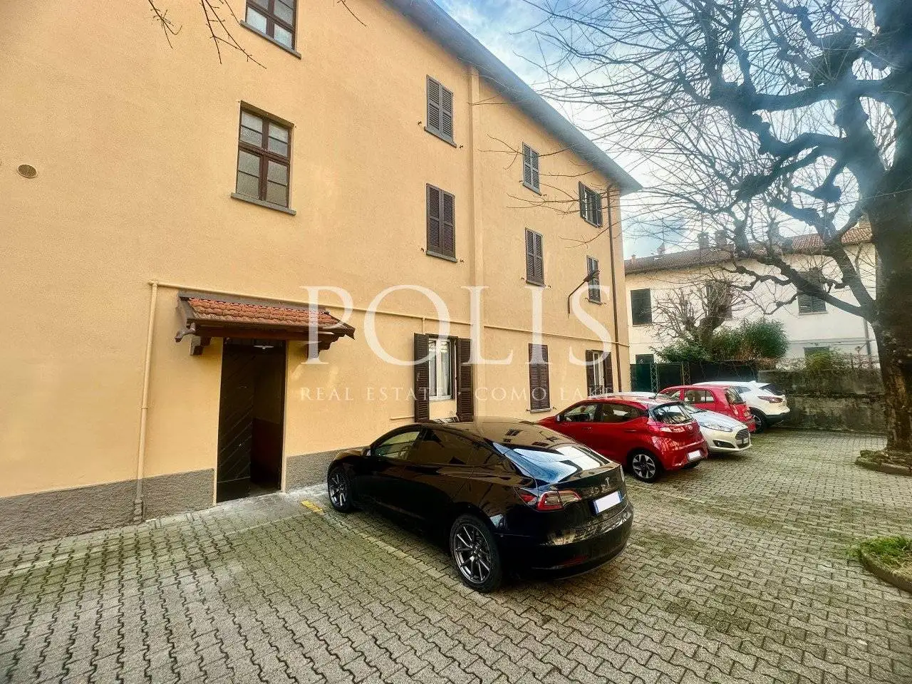 Trilocale da ristrutturare, secondo piano, Cernobbio - foto 2