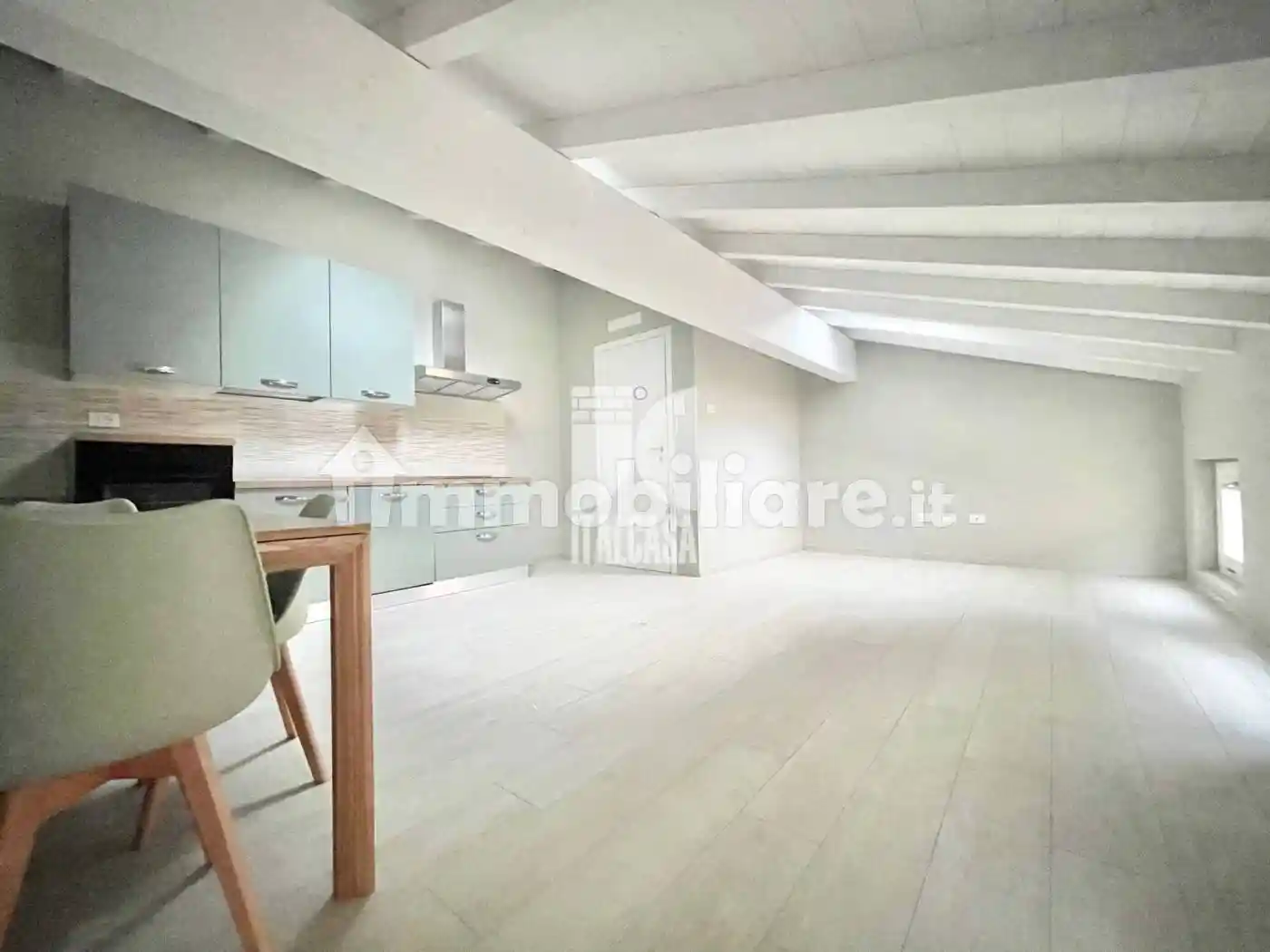 Mansarda ottimo stato, 80 m², Centro, Mantova - foto 2