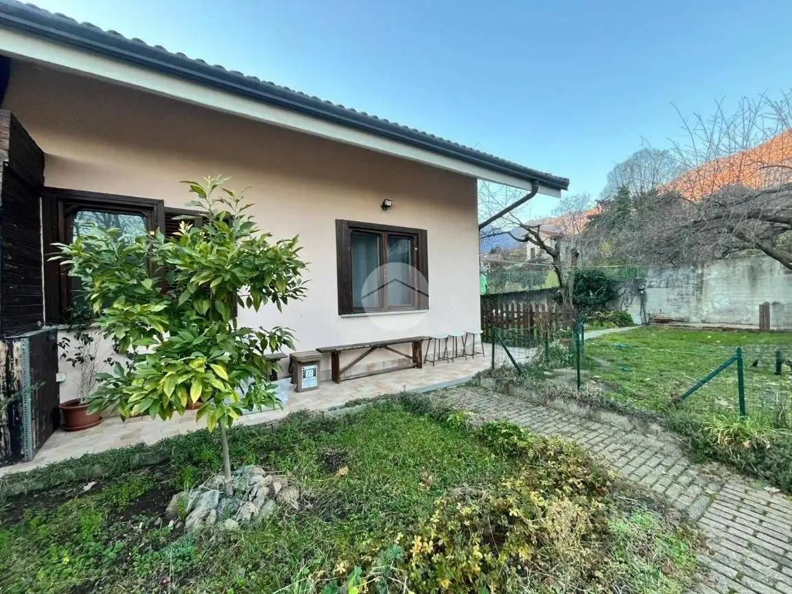 Casa indipendente in vendita a Val della Torre