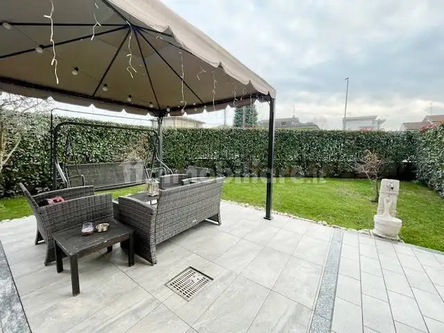 Appartamento in vendita a Seveso