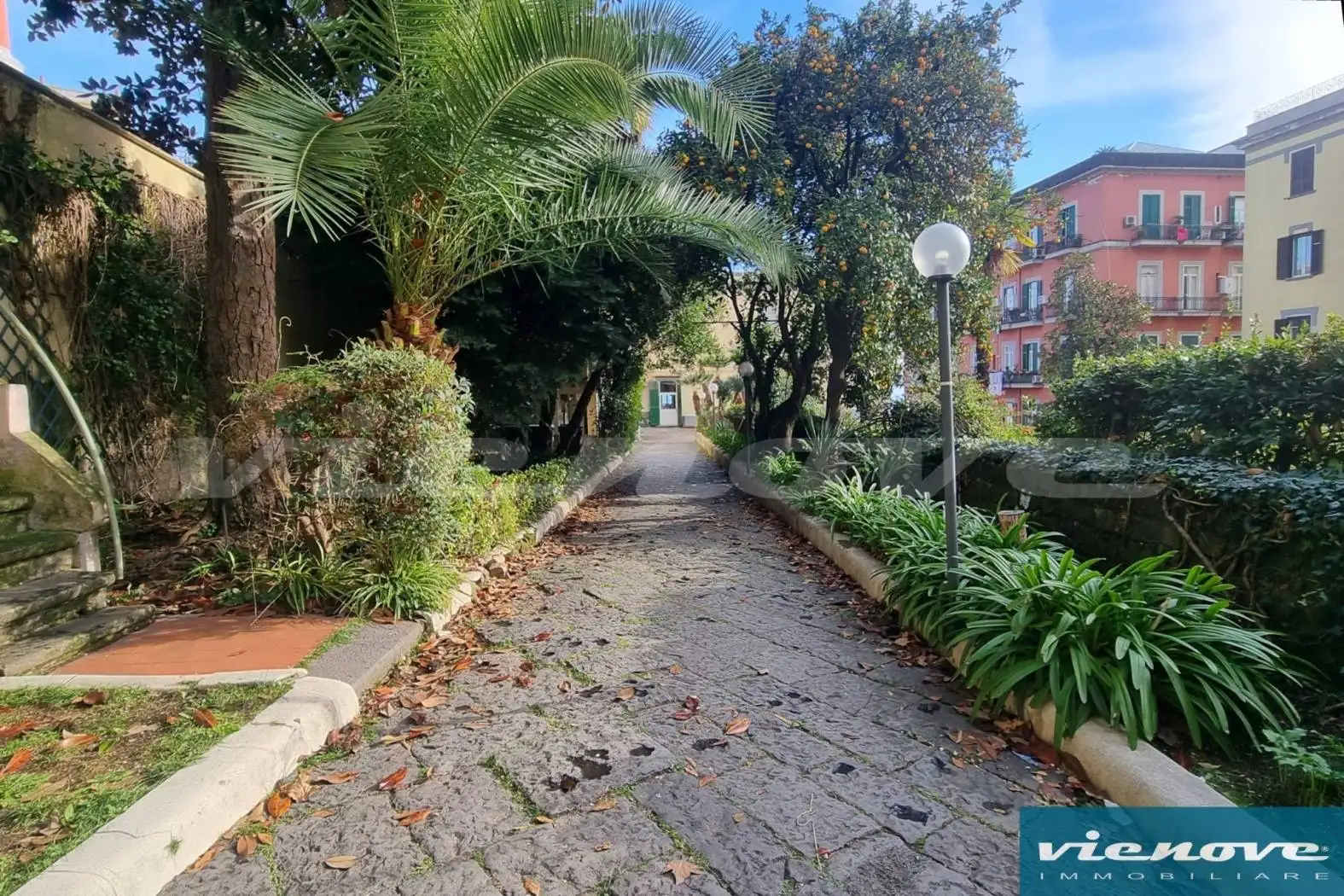 Appartamento in vendita a Napoli