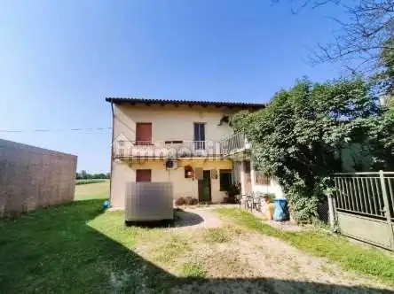 Casa indipendente in asta a Majano