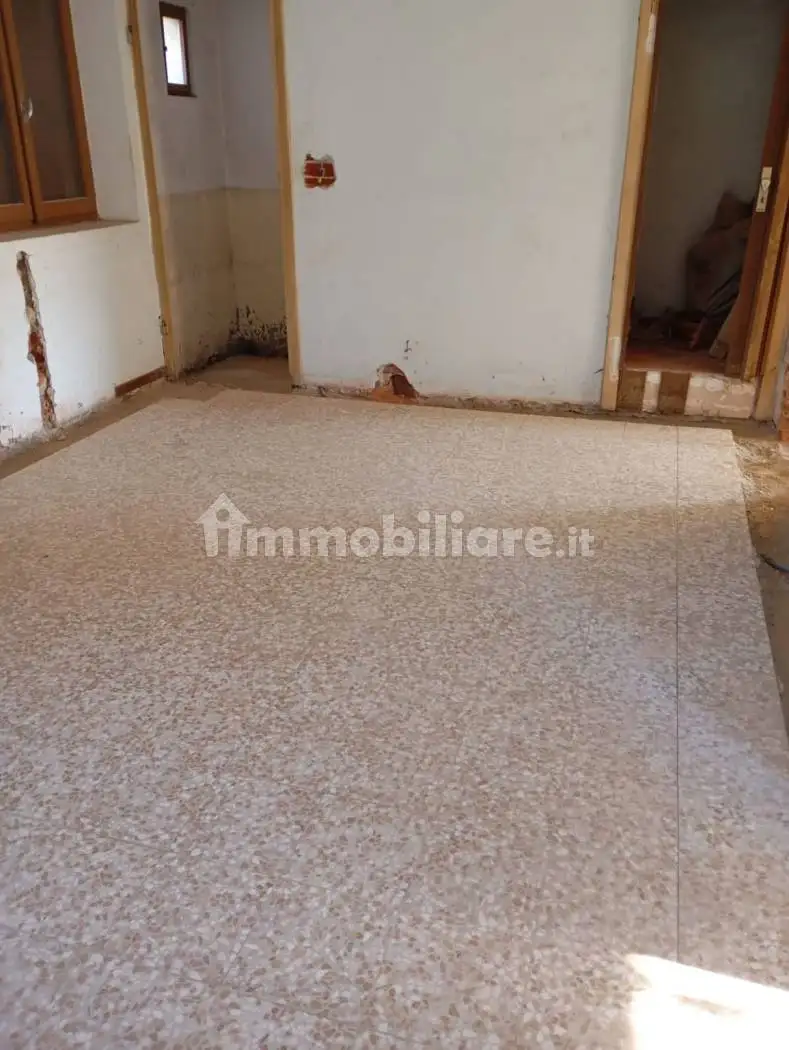 Trilocale via Benedetto Croce, Cerano - foto 2