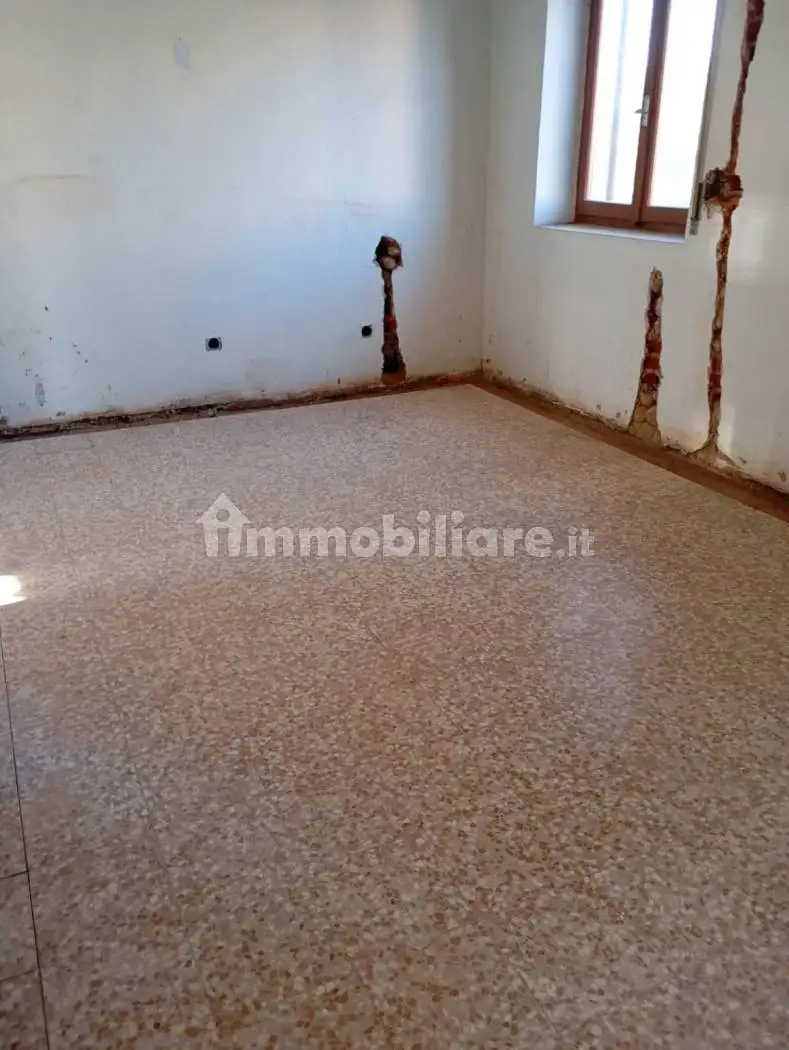 Trilocale via Benedetto Croce, Cerano - foto 3