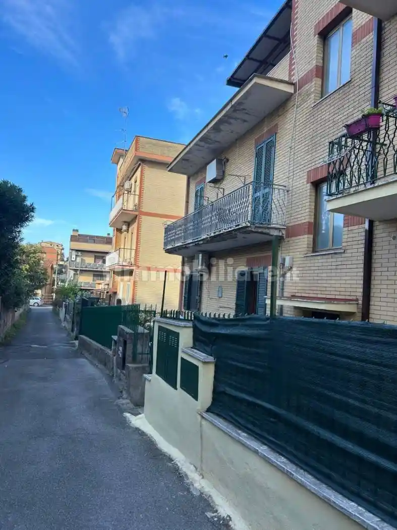 Trilocale via dei Monti della Valchetta, Labaro, Roma - foto 3