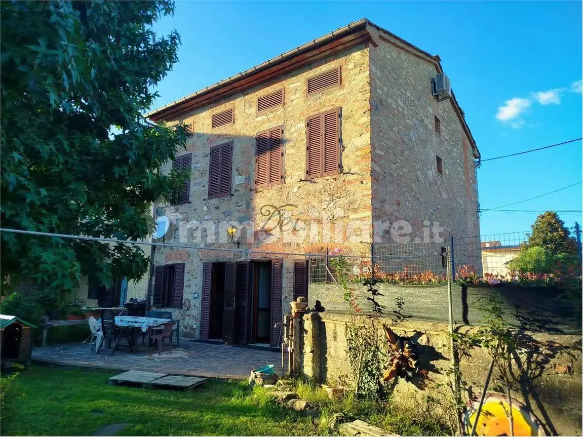 Rustico via di corte bertolucci, Centro, Capannori - foto 3