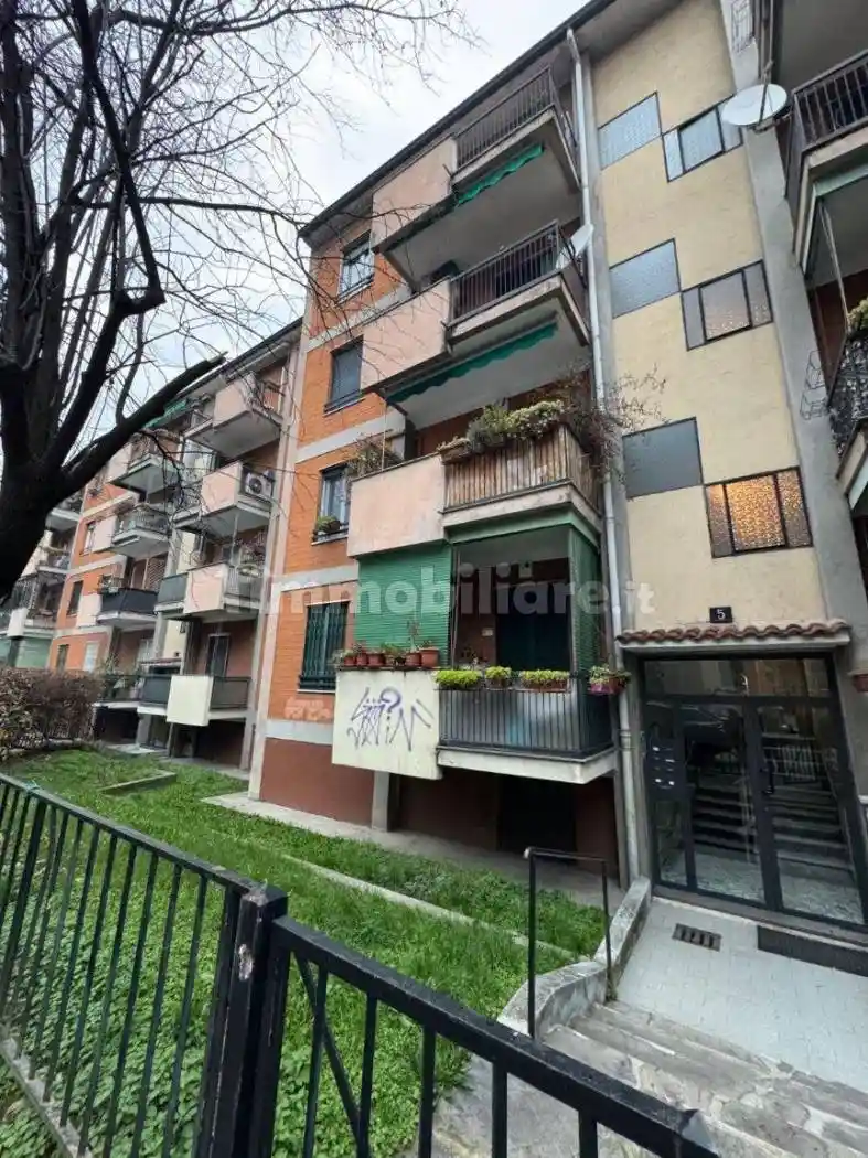 Trilocale via Carlo Alberto Pisani Dossi 5, Quartiere Feltre, Milano - foto 2