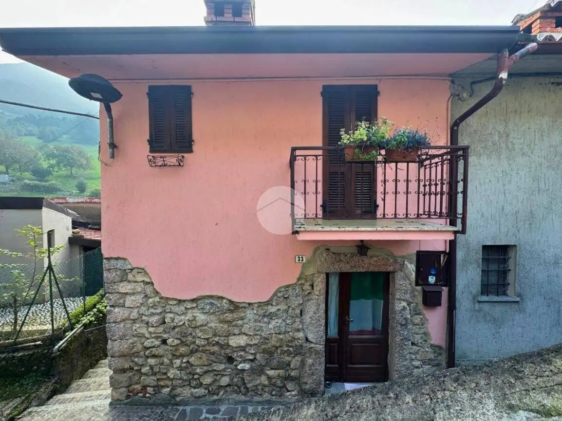 Appartamento in vendita a Adrara San Rocco