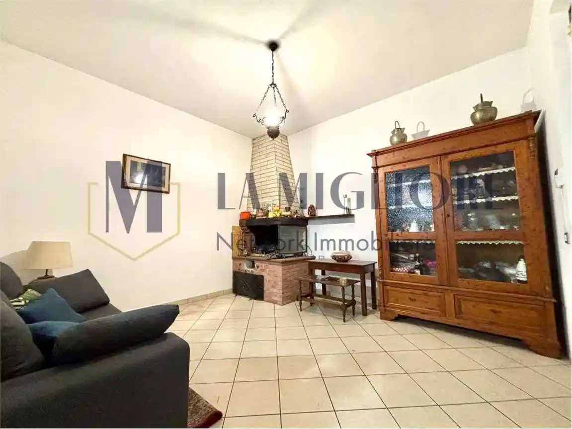 Quadrilocale via Giulio Pastore 15, Paperino, Prato - foto 2