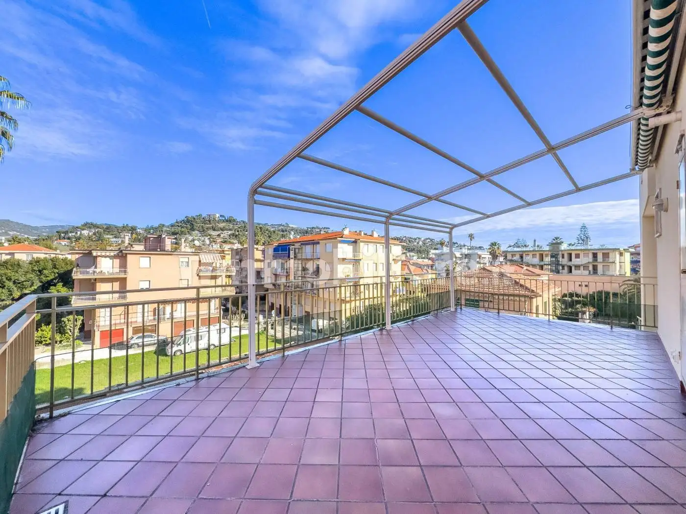 Trilocale via Vittorio Emanuele II 302A, Centro, Bordighera - foto 2