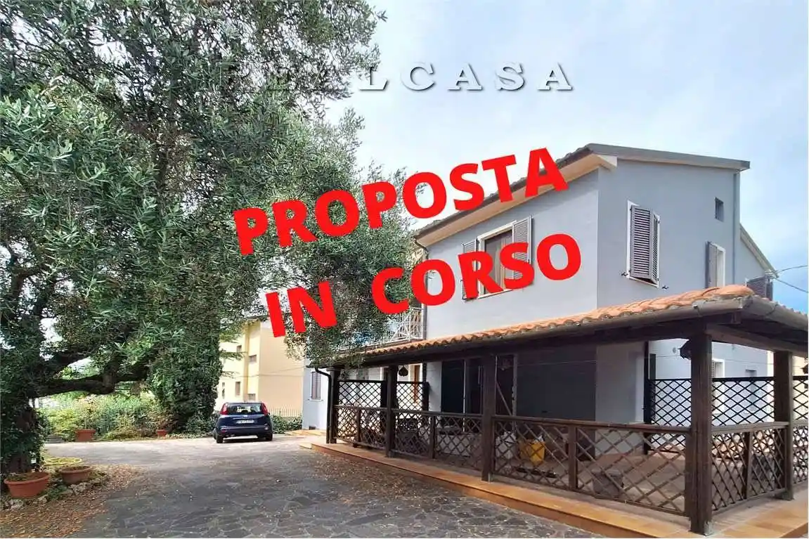 Villa in vendita a Osimo