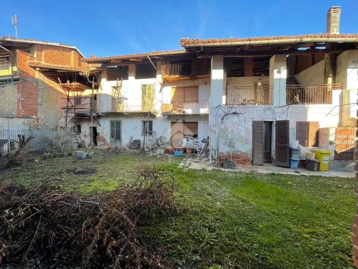 Rustico - Casale in vendita a Feletto