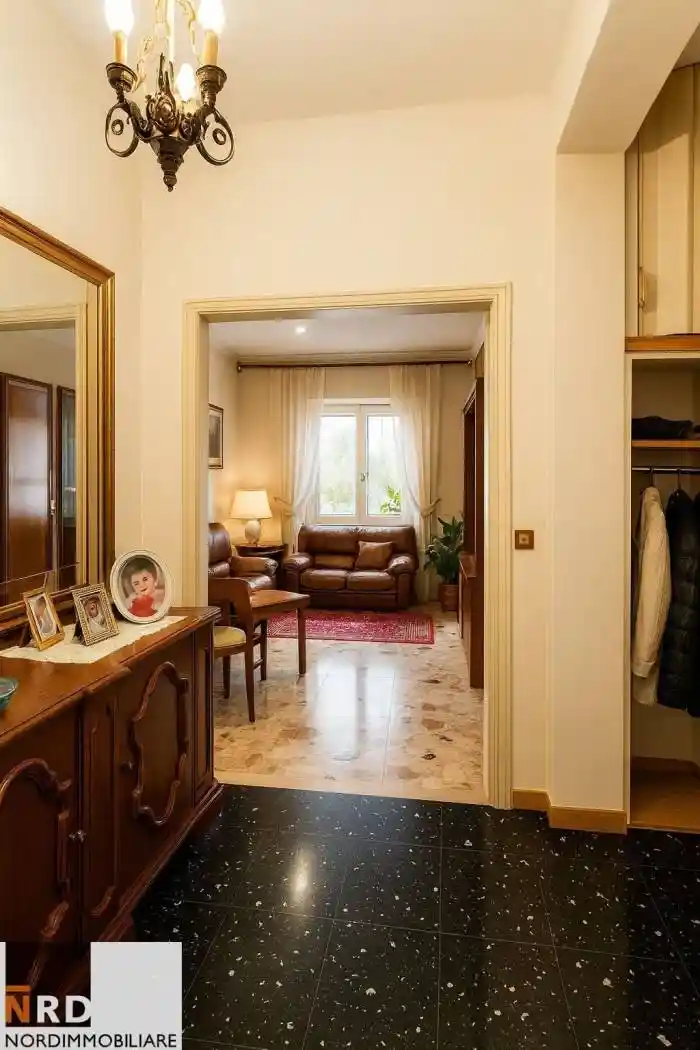 Trilocale buono stato, quarto piano, Valletta Paiolo, Mantova - foto 3