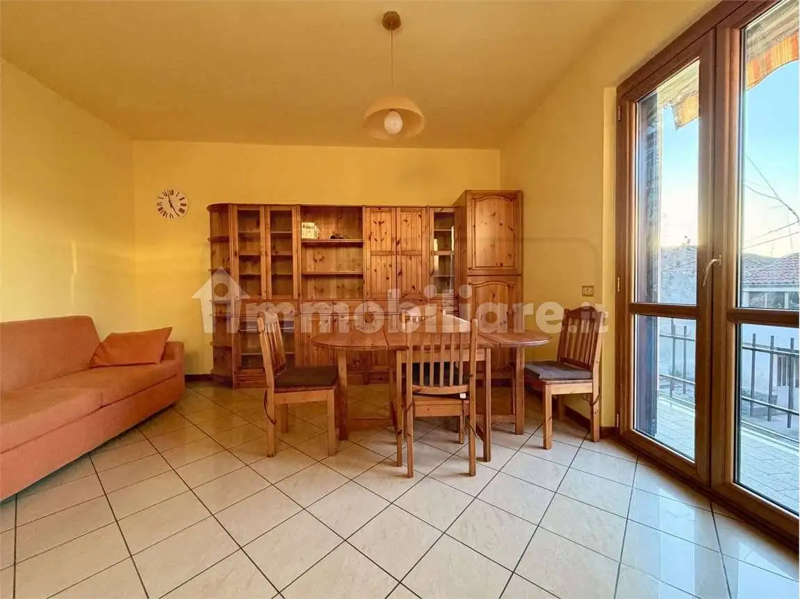 Bilocale via Adua, 283, Centro, Caronno Pertusella - foto 2