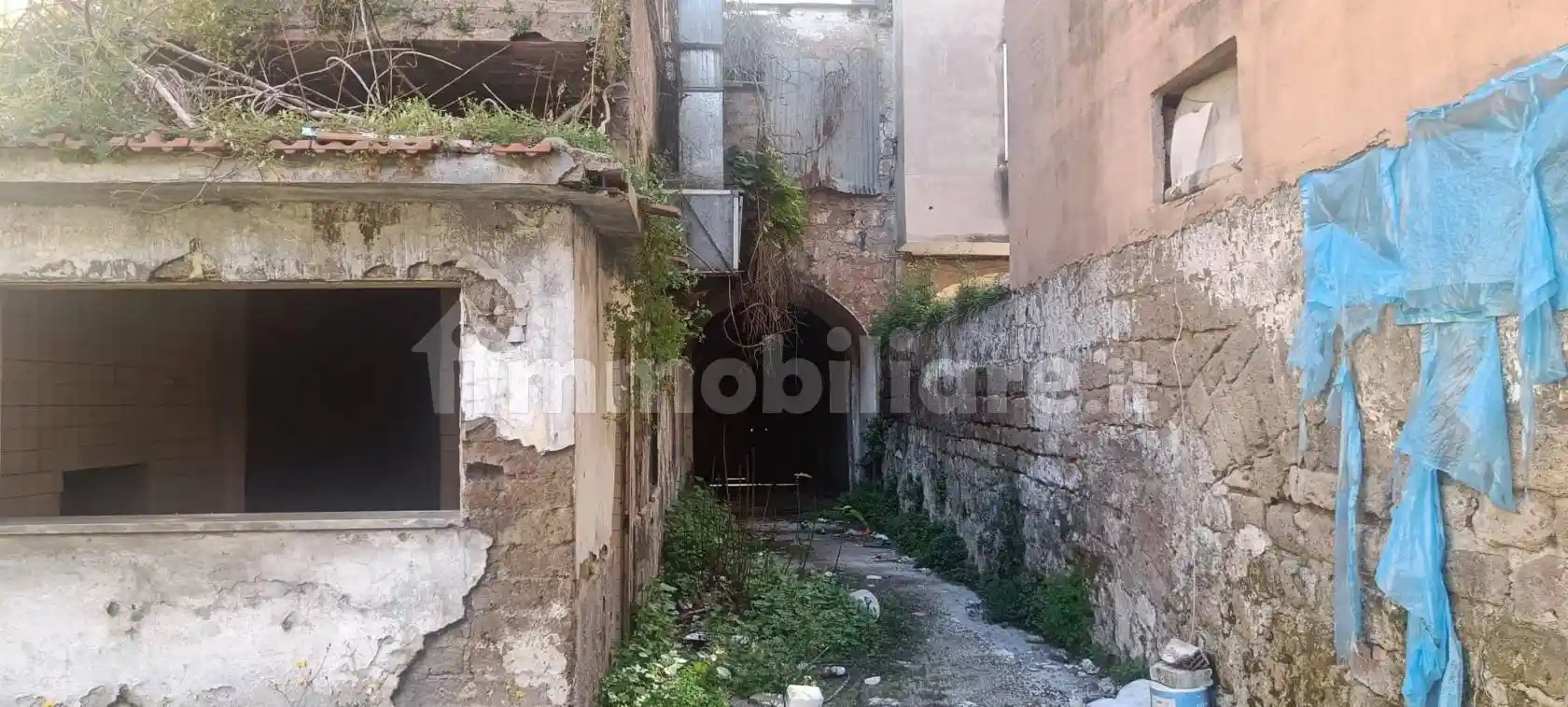 Palazzo - Edificio in Vendita - foto 2