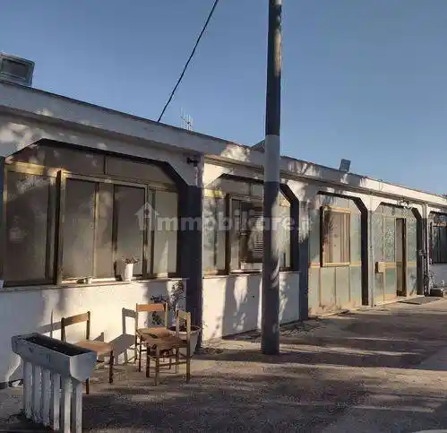 Villa in vendita a Cisterna di Latina