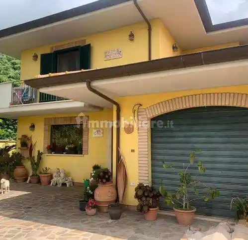 Casa indipendente in vendita a Cisterna di Latina