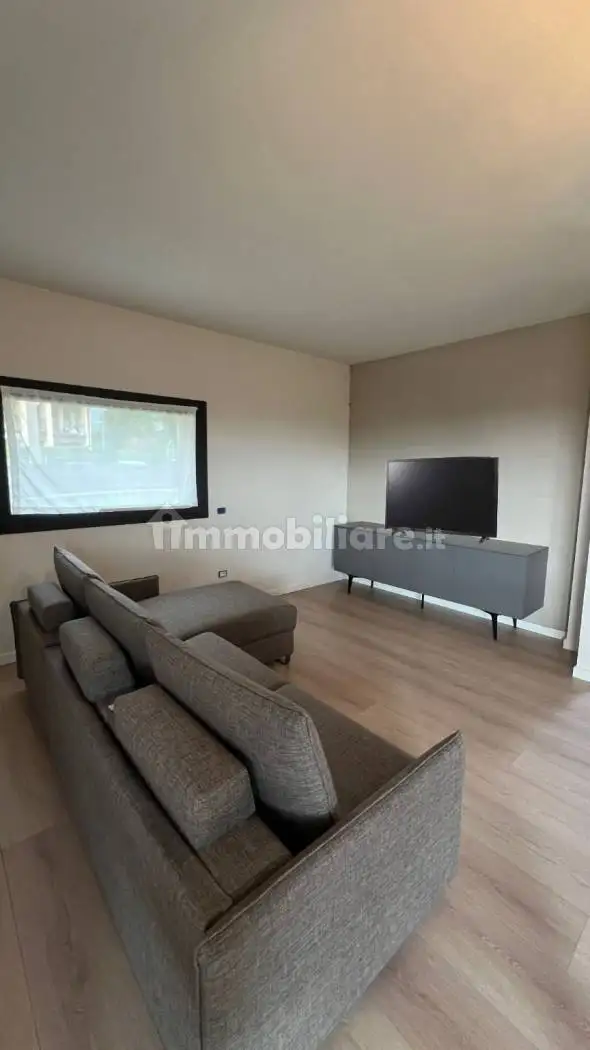 Villa unifamiliare via Case Sparse Serraglie 12, Pieve Vecchia, Villaggio Sanghen, Manerba del Garda - foto 3