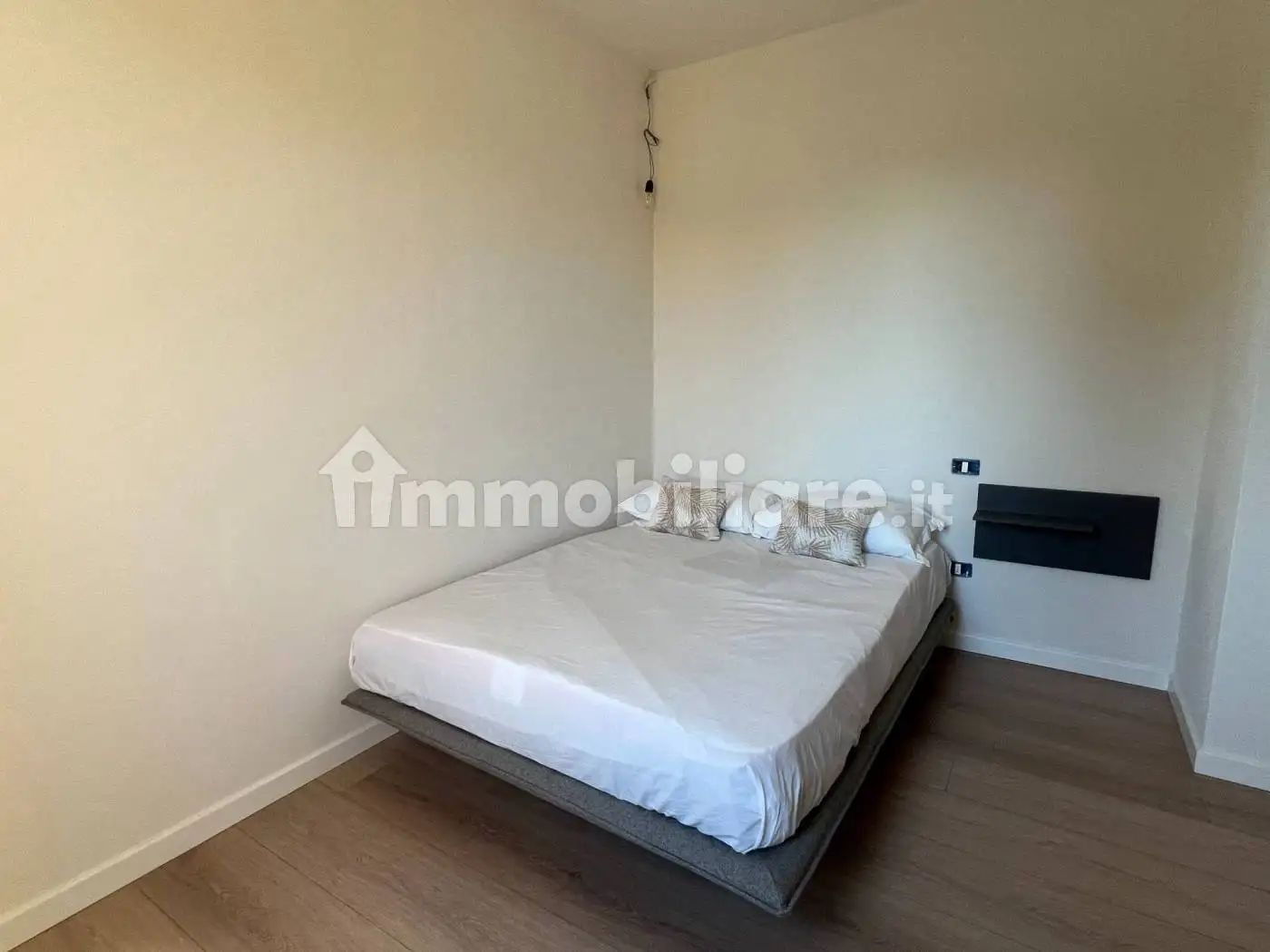 Villa unifamiliare via Case Sparse Serraglie 12, Pieve Vecchia, Villaggio Sanghen, Manerba del Garda - foto 4