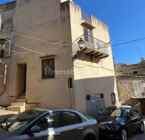 Palazzo - Edificio in vendita a Palma di Montechiaro