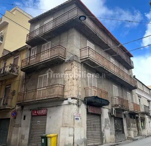 Palazzo - Edificio in vendita a Palma di Montechiaro