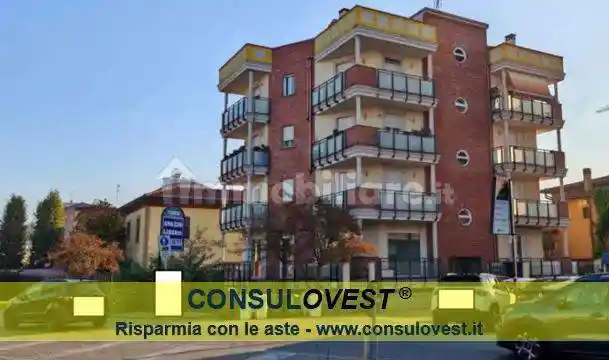 Appartamento in vendita a Trezzano sul Naviglio