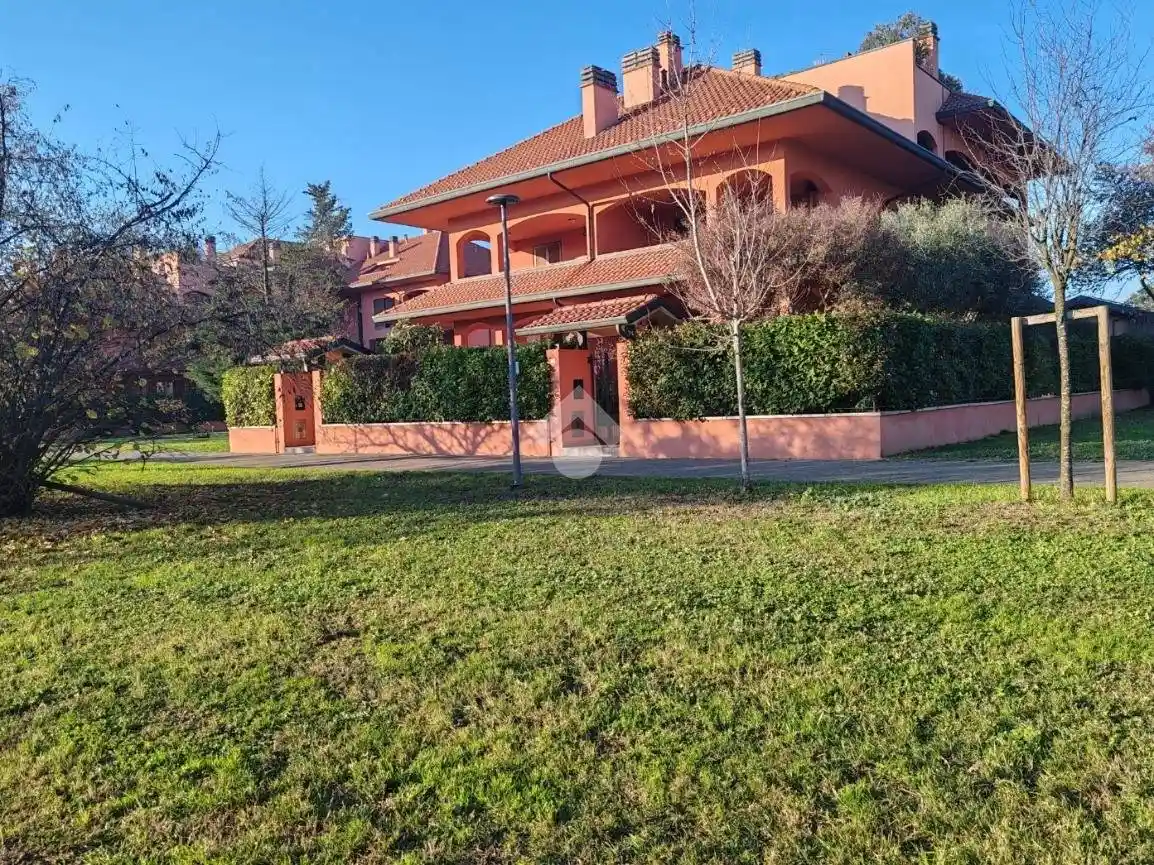 Villetta a schiera - foto 2