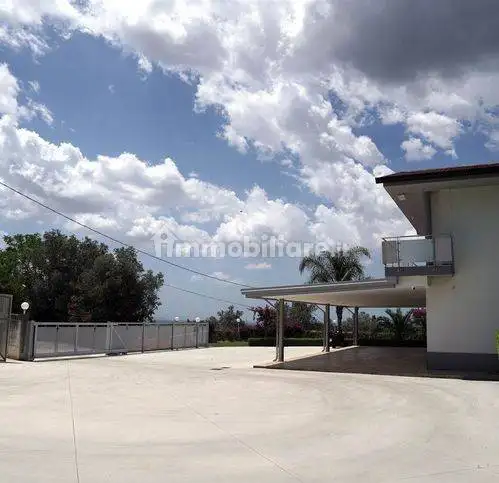 Villa unifamiliare, buono stato, 220 m², Campagna - foto 3