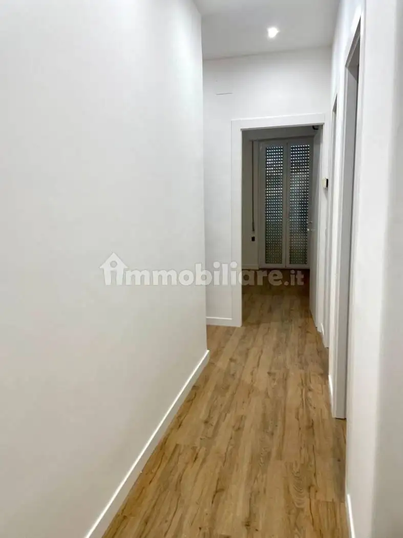 Trilocale via Cesare Battisti, Centro Storico, Latina - foto 2