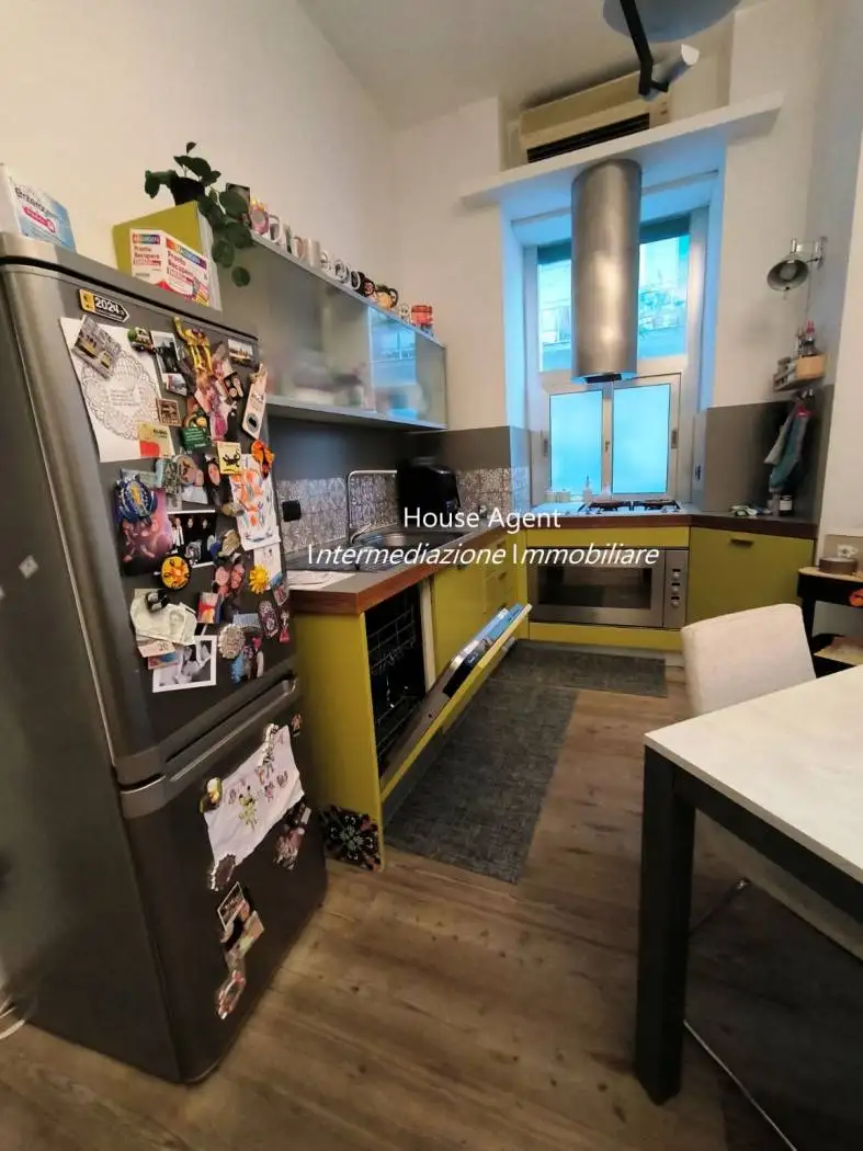 Appartamento in vendita a Napoli