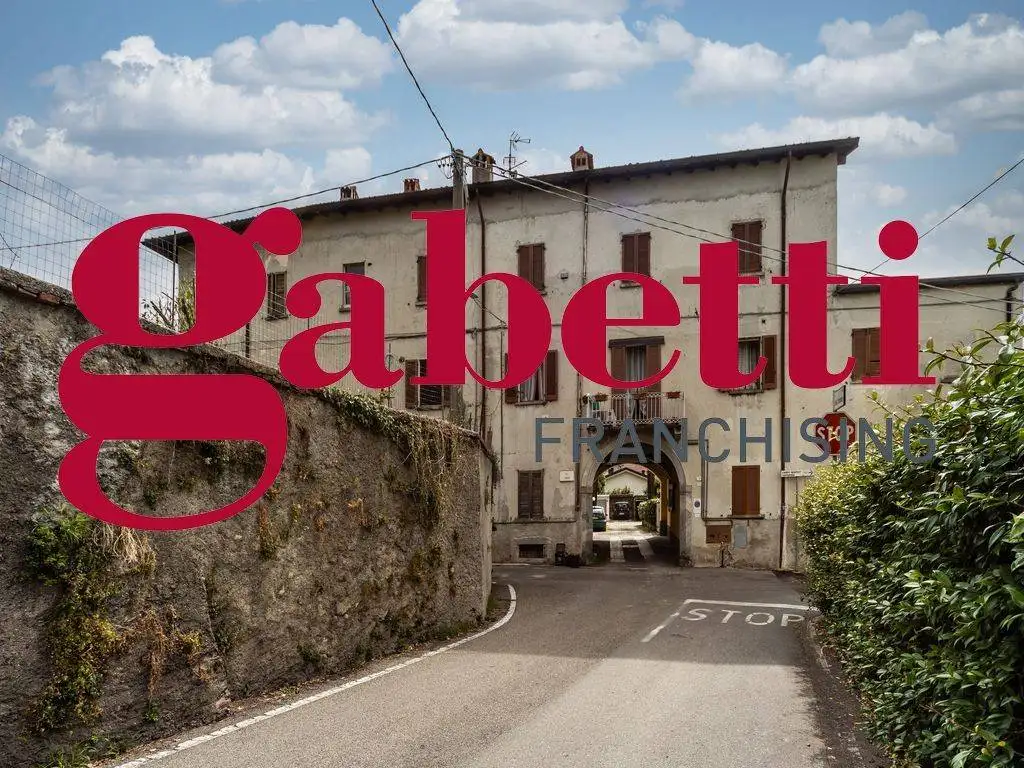 Appartamento in vendita a Inverigo