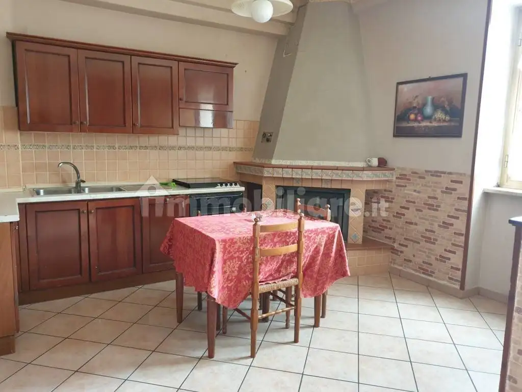 Appartamento in vendita a Tagliacozzo