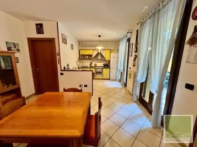 Trilocale ottimo stato, piano terra, Centro, Falconara Marittima - foto 3